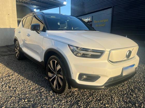 VOLVO XC40 P8 RECHARGE ELECTRIC BEV PURE AWD